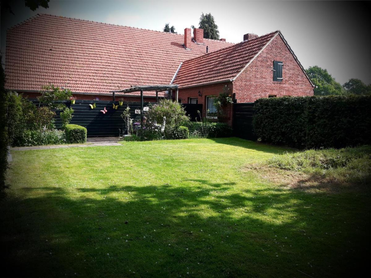 Twisterhof, Appartement Anna, Sustrum Exterior foto